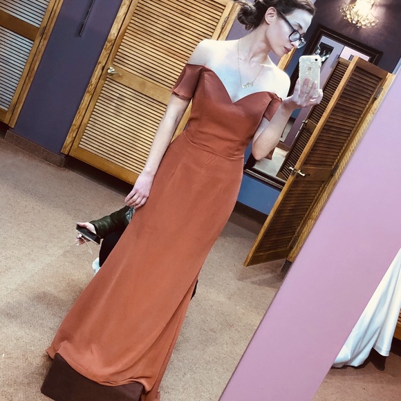 Mauve dress, size 4. - Picture 2 of 3